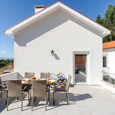 Apartament Stone Walls & Sunlit Terrace Retreat By Hostwise