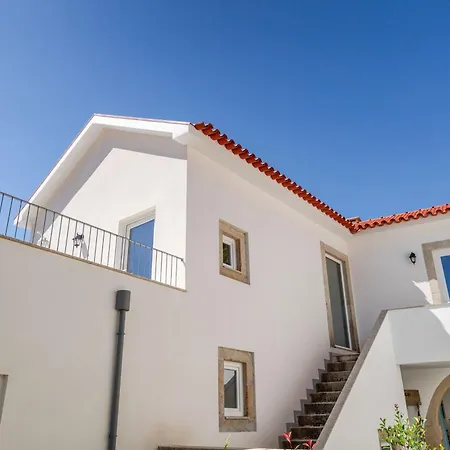 Apartament Stone Walls & Sunlit Terrace Retreat By Hostwise *