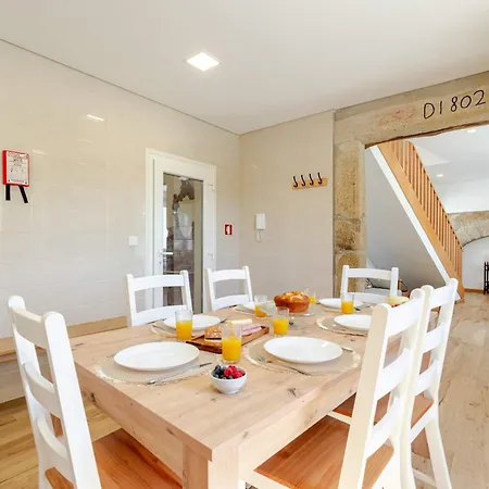 Apartament Stone Walls & Sunlit Terrace Retreat By Hostwise