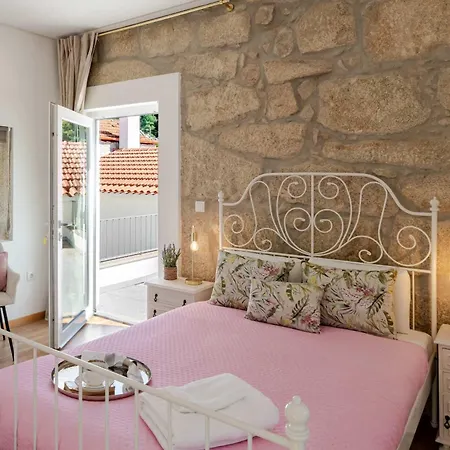 Apartmán Stone Walls & Sunlit Terrace Retreat By Hostwise *